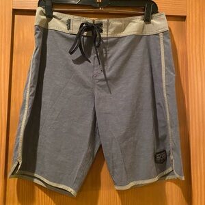 Salt Life Men’s SLX-QD Gray/Olive  Green Swim Trunks Boardshorts NWT Size 30